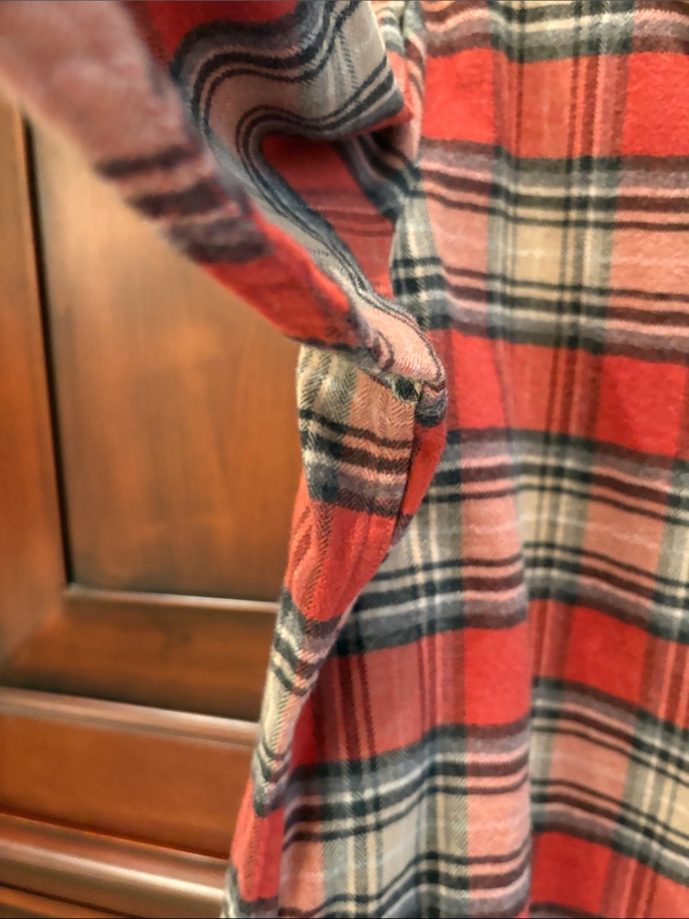 NWOT Frank & Eileen Washed Red Plaid Eileen Fit Button-Down Shirt in Size M - Picture 7 of 9